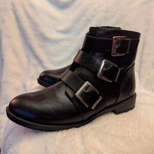 Time and Tru, black leather buckle boots, size 9